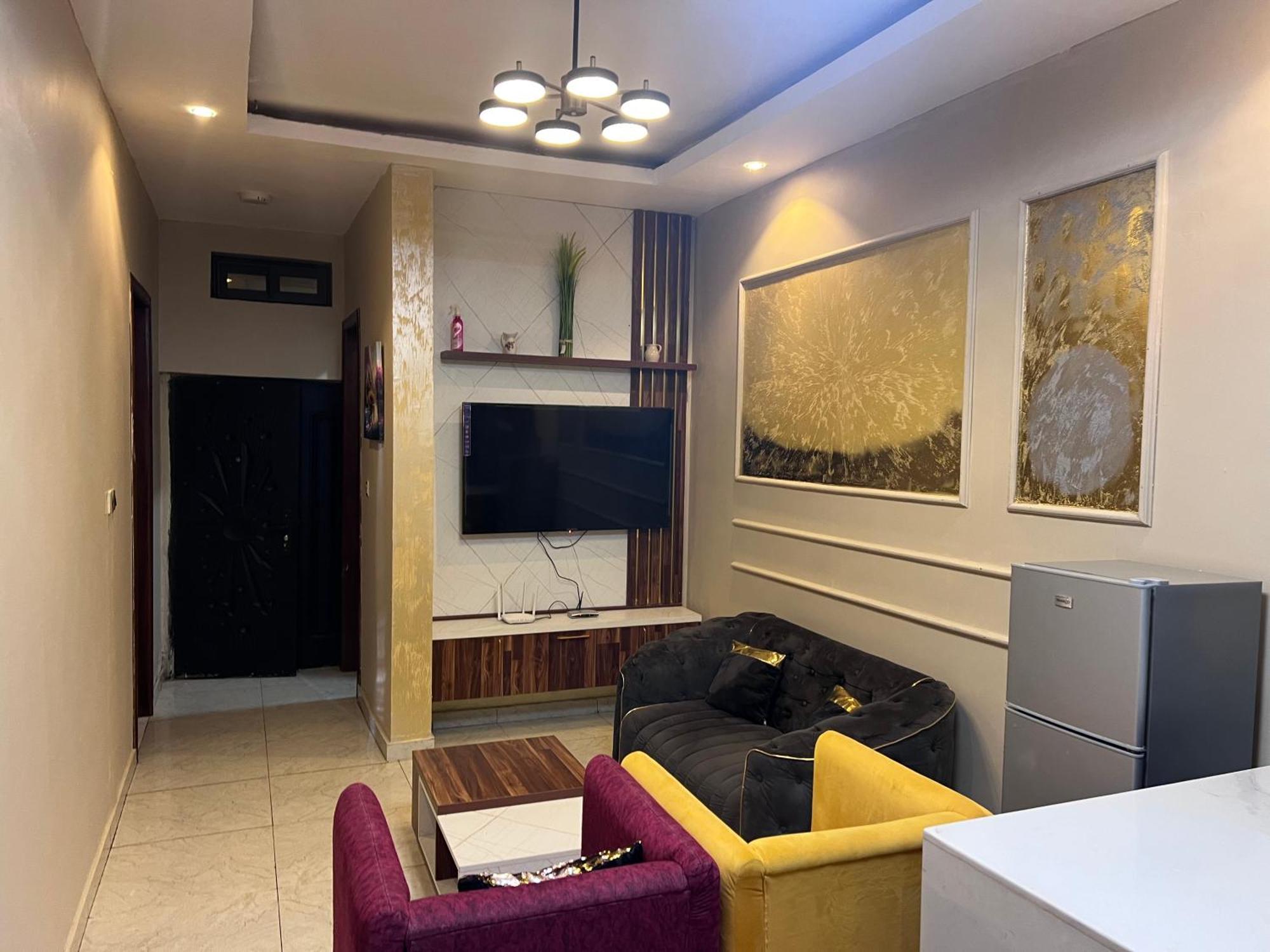 Bed and Breakfast Fowaa Lux Tema Exterior foto